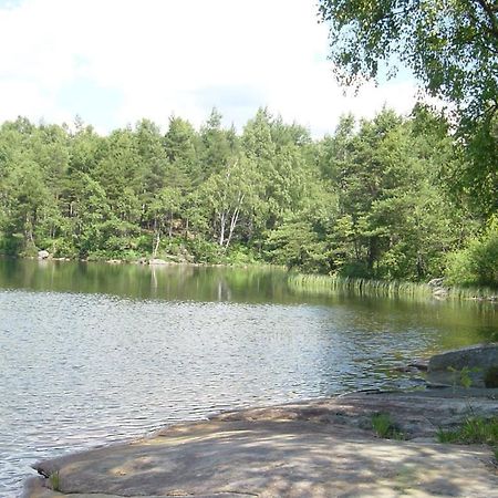 Karlstugan Cottage Vimmerby Exteriör bild