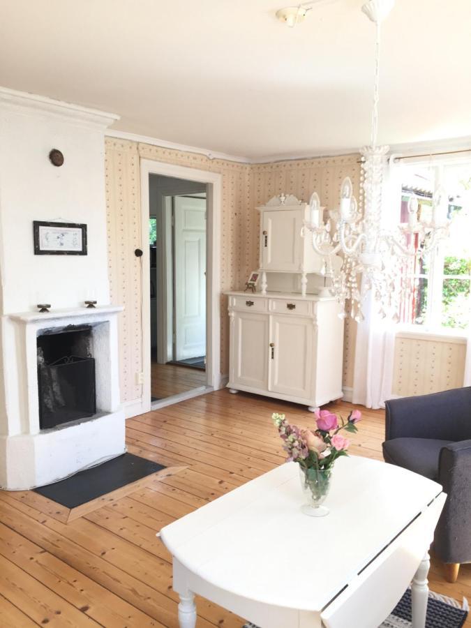 Karlstugan Cottage Vimmerby Exteriör bild
