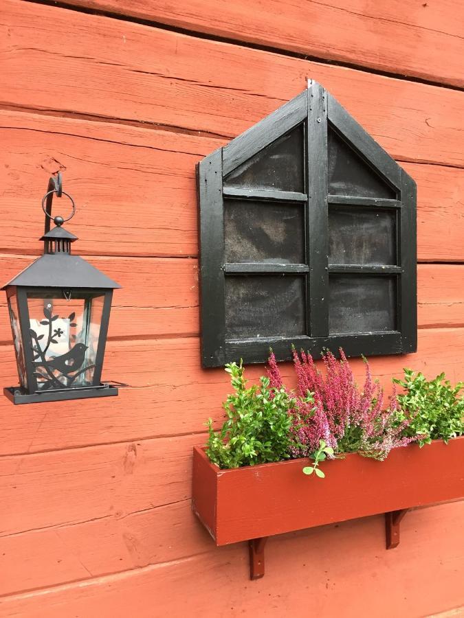 Karlstugan Cottage Vimmerby Exteriör bild