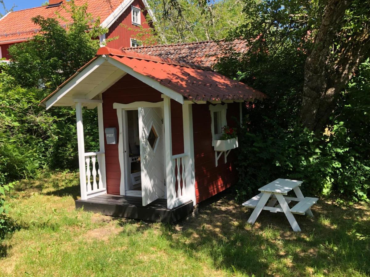 Karlstugan Cottage Vimmerby Exteriör bild