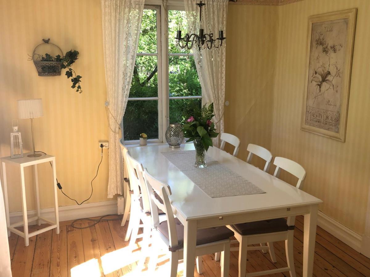 Karlstugan Cottage Vimmerby Exteriör bild